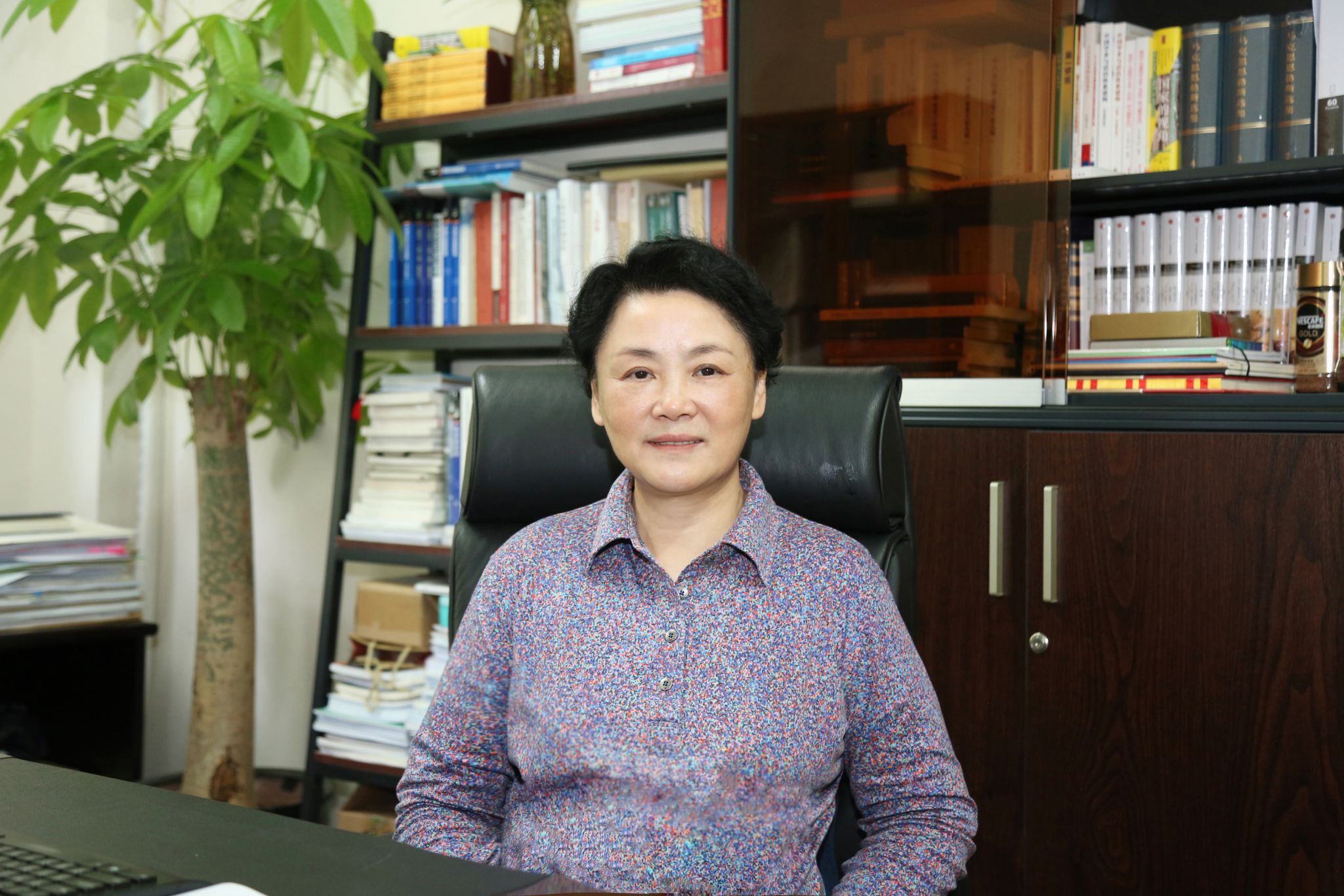 李友梅幼我照片-高清.jpg 李友梅幼我照片-高清.jpg